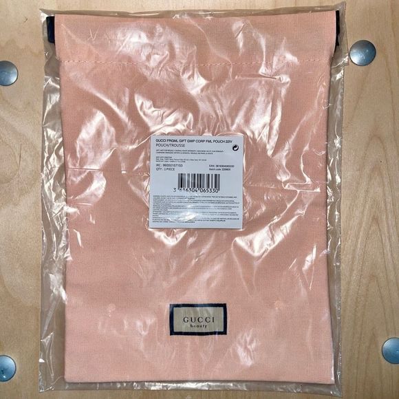 NWT Gucci Beauty Drawstring Pouch - Picture 3 of 5